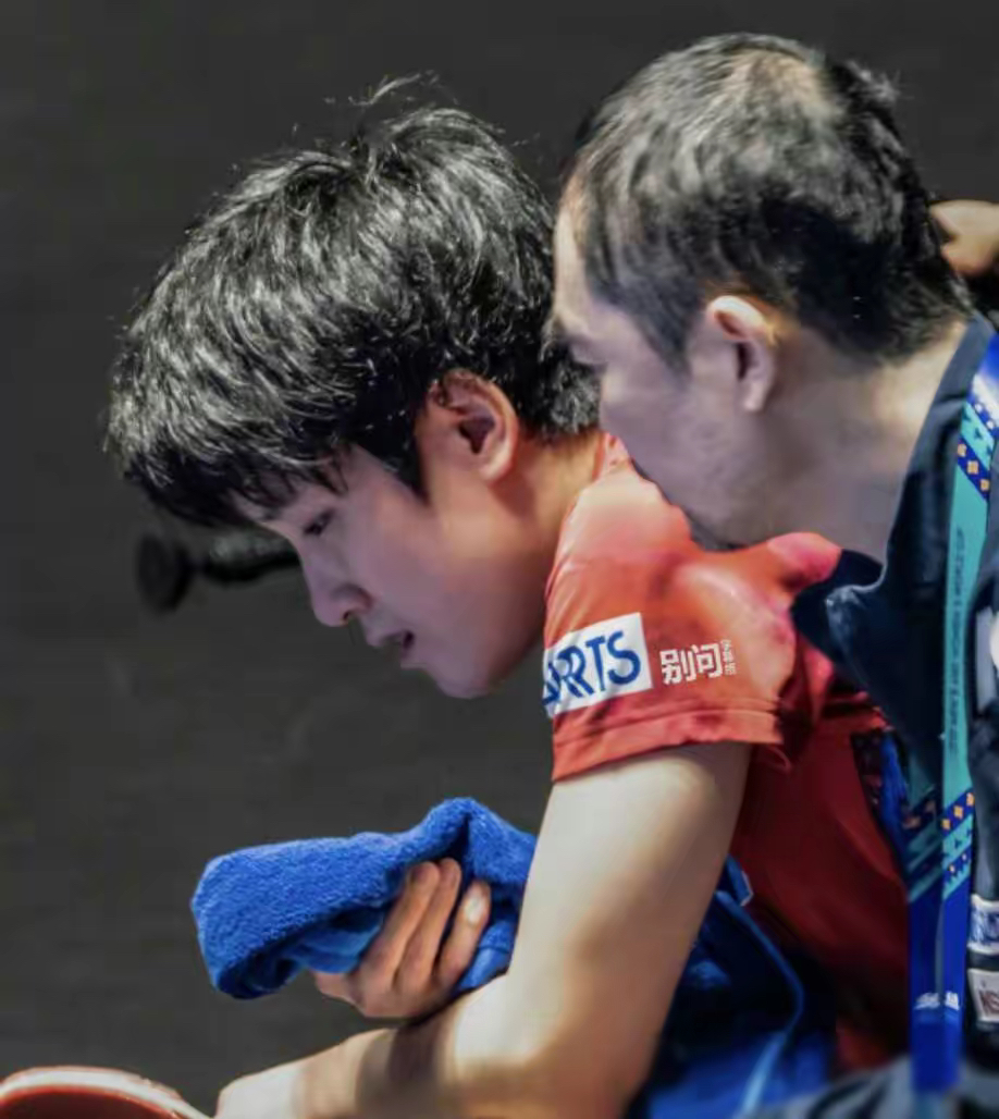 英格兰队绝杀法国队,张本智和统治全场 英格兰队绝杀法国队,张本智和统治全场