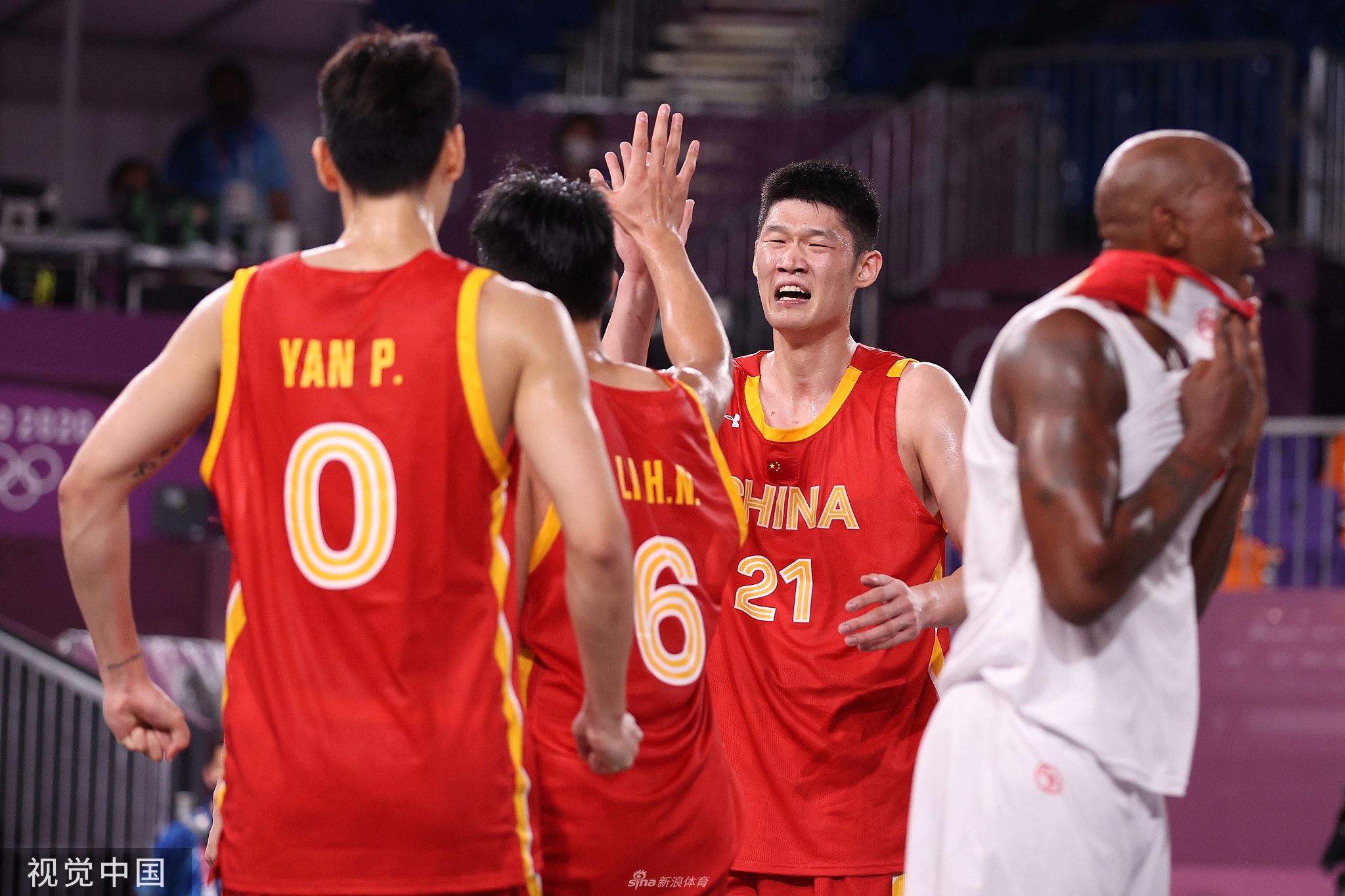 波兰绝杀日本，皮克带队取胜