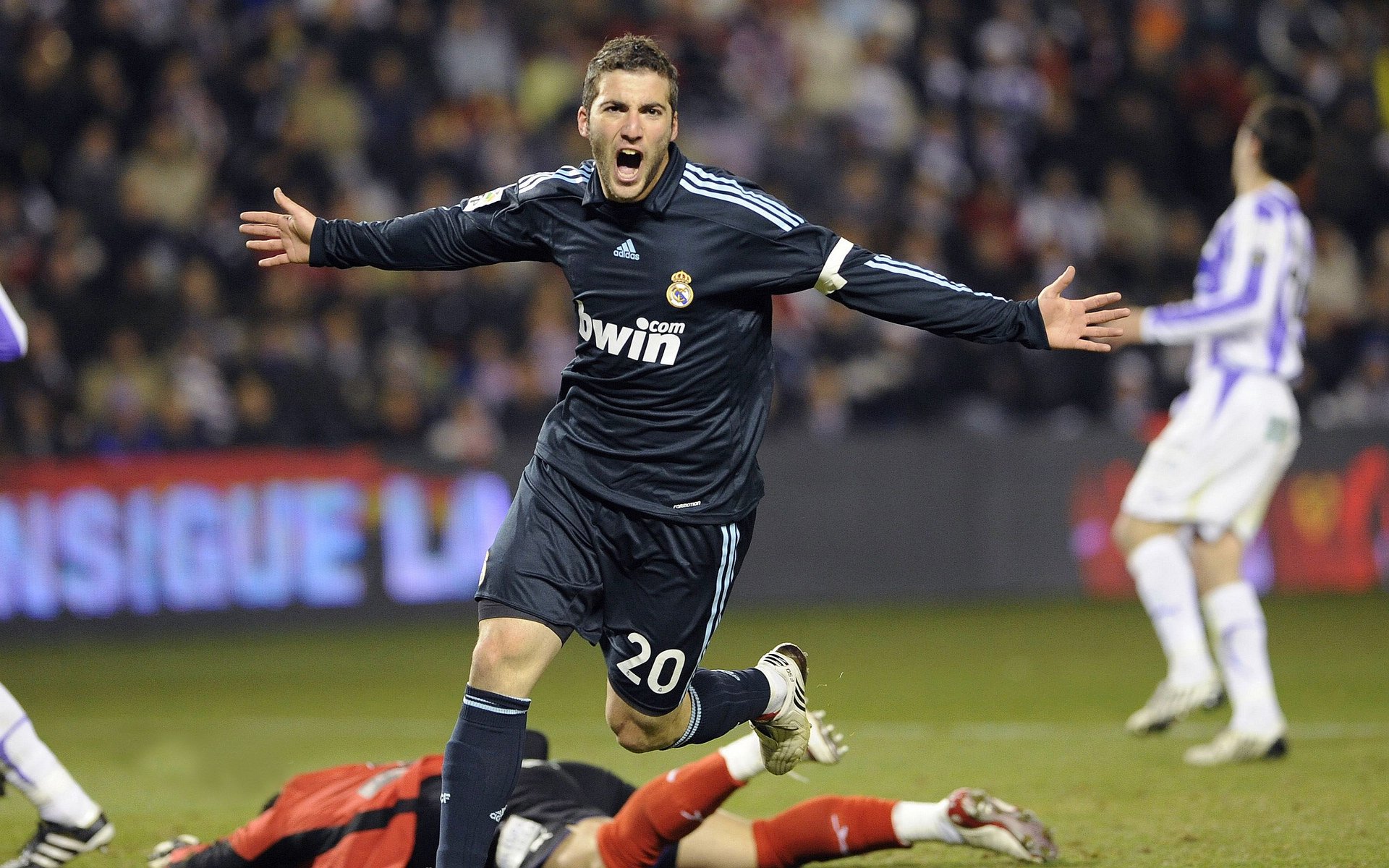 跨界竞技场，吉林队关键战突围老鹰，福克斯在意甲焦点战接管比赛